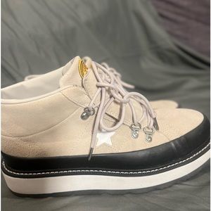 Converse Mountain Club Cream and Black Ankle Boots Suede Rubber Sz. 9